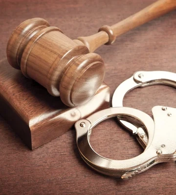 У Полтаві судитимуть чоловіка, який в центрі міста пограбував пенсіонера