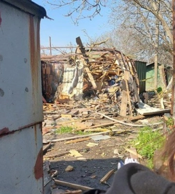 В Черноморске взрыв разрушил гараж, есть пострадавший