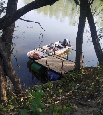 Прикордонники затримали ухилянтів, що гребли веслами до Угорщини 