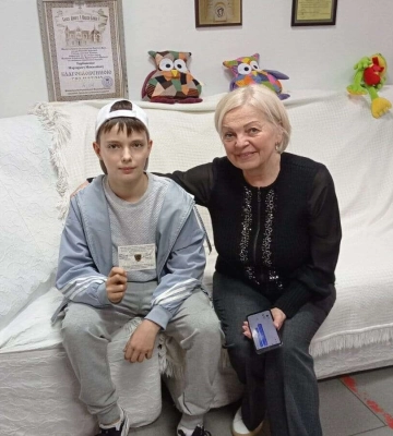 Віддали до прийомної родини: мешканка Нікополя повернула з рф свого онука