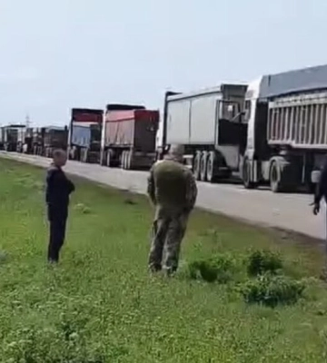 На дорозі в громаді Ізмаїльського району ускладнено рух: водіїв просять не виїздити на цю ділянку (відео)