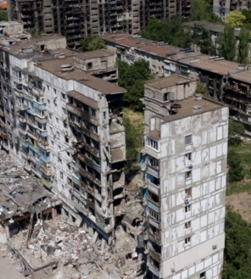 «Донбас, що існував, зник назавжди». Скільки часу та коштів потрібно на відбудову Маріуполя?