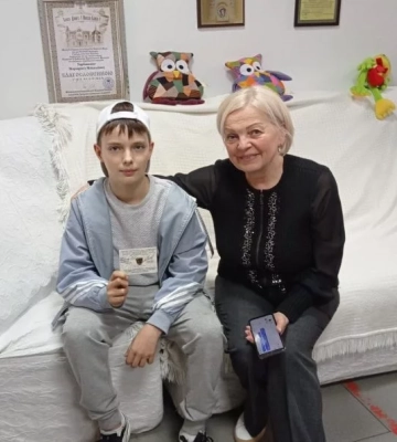 Бабуся з Нікополя повернула онука, якого віддали до прийомної родини в РФ