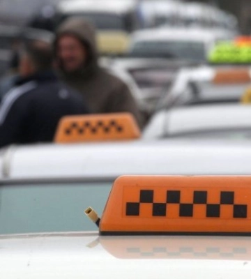 У Луцьку в комендантську годину спіймали водія, який таксував без ліцензії