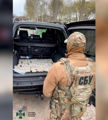 Керівника рівненського тубдиспансеру спіймали на майже мільйонному хабарі (ВІДЕО)
