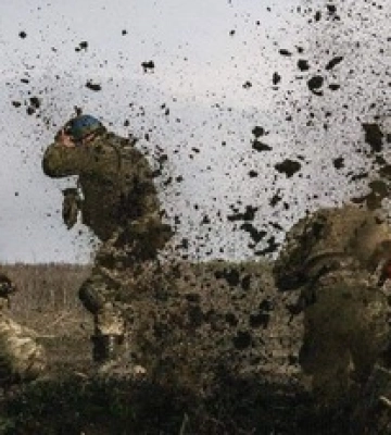 Оточити Бахмут росіянам не вдалося: свіжі карти боїв в Україні