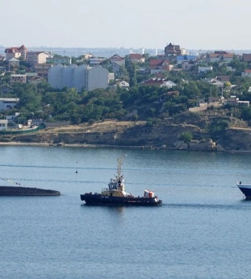 В Севастополе раздались взрывы: оккупанты заявили об атаке дронов