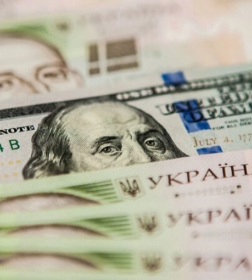 Курс валют НБУ. Євро втримався вище за психологічну позначку