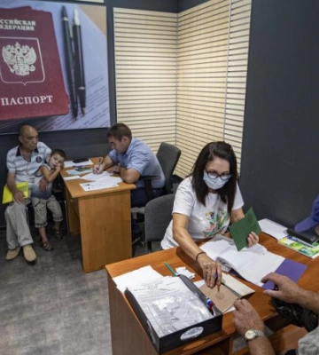 РФ використовує паспорти для русифікації окупованих територій, − Міноборони Великобританії