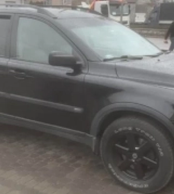 Авто вже знайшли, не вистачає 33 тисячі гривень: волонтерка з Рожища просить допомогти