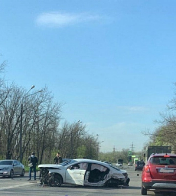 В Кривом Роге столкнулись несколько автомобилей, есть пострадавшие