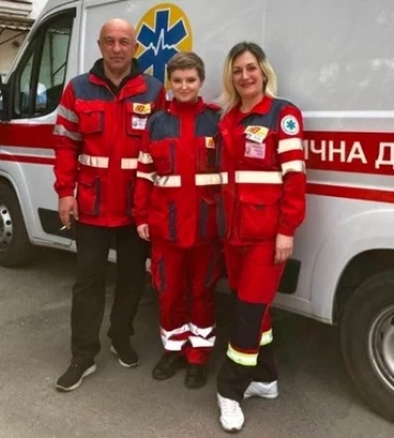 У Камʼянському жінка випала з вікна