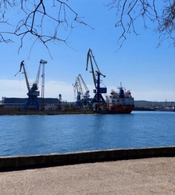 В порт Керчи зашел иностранный газовоз