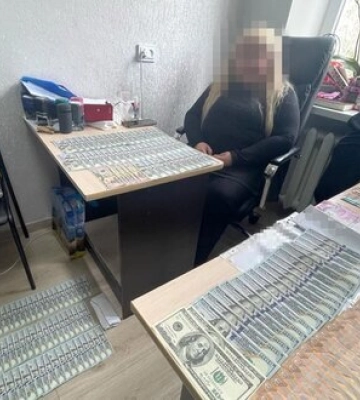 Руководство больницы на Хмельнитчине массово подделывало фиктивные медсправки для уклонистов, - СБУ. ФОТО