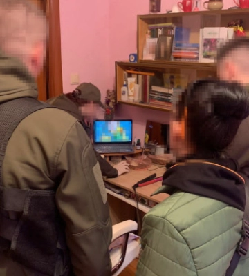 Планировала устроиться в орган самоуправления для осуществления диверсий: в Черкасской области задержали вражескую приспешницу