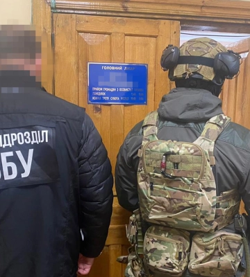 СБУ викрила на Хмельниччині посадовців лікарні, які продавали фіктивні меддовідки ухилянтам