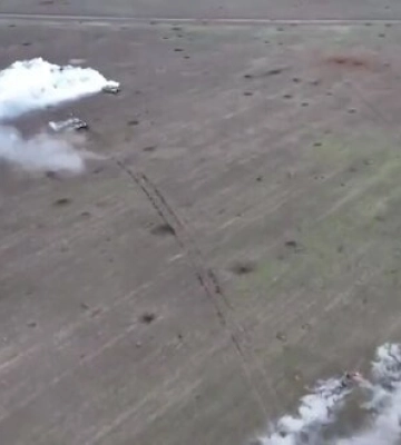 Десантники відбили ворожий штурм, знищивши 2 танки і 2 БМП. ВIДЕО