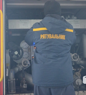 Під час гасіння пожежі у будинку криворізькі рятувальники виявили тіло жінки
