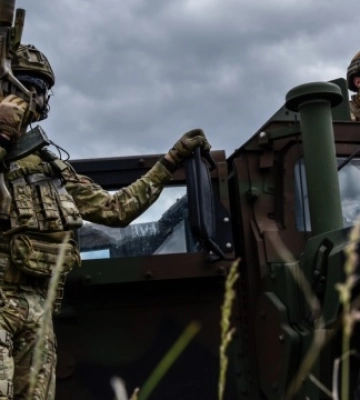 Бійці ССО знищили танк «під носом» у ворога і взяли трофеї