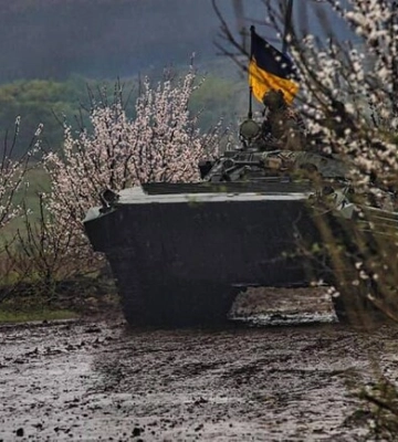 Карта бойових дій в Україні 25 квітня
