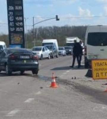 На Львівщині сталася ДТП. Троє осіб травмовані