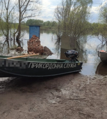 ДБР розслідує загибель двох прикордонників на Чернігівщині: їхній човен перекинувся