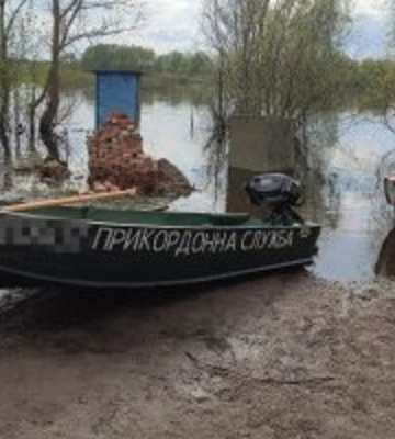 ДБР розслідує загибель двох прикордонників на Чернігівщині: їхній човен перекинувся