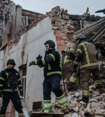 Ракетный удар по Купянску: под завалами обнаружено тело второй жертвы. ФОТО