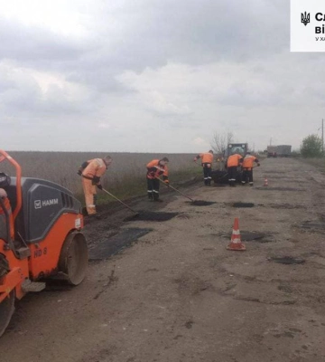 Ямковий ремонт на Харківщині: де працюють дорожники 