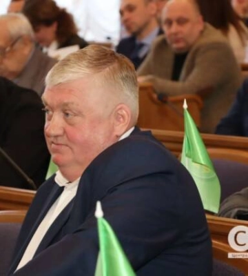Депутати звільнили голову Кіровоградської облради