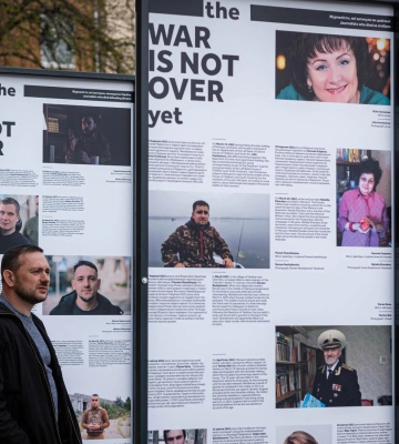 У Полтаві відкрили виставку «The War Is Not Over Yet»