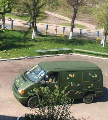 Одна з громад Рівненщини передала авто для ЗСУ