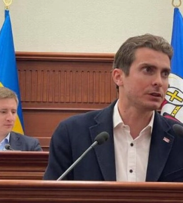 Радник Кличка Білоцерковець заявив, що за ним стежать