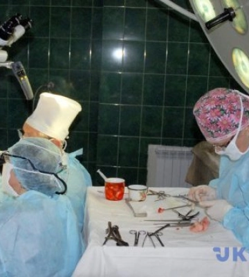 У Дніпрі військовому з Харківщини провели надскладну операцію: з голови дістали кулю та уламки кістки