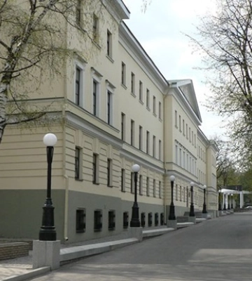 У Дніпрі військовому з Харківщини провели надскладну операцію: з голови дістали кулю та уламки кістки