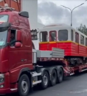 Перша партія вагонів метро з Варшави незабаром прибуде до Києва — Кличко