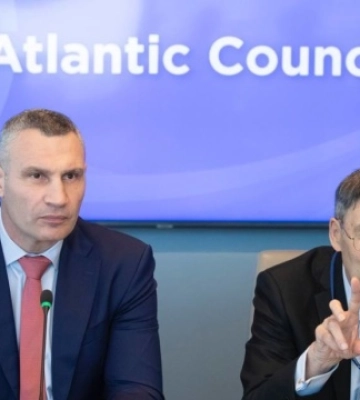 Кличко у США візьме участь в саміті міст Північної та Південної Америки