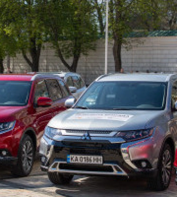 Київ отримав від ООН три автомобілі для мобільних бригад, які допомагають постраждалим від насильства