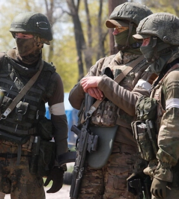 Окупанти заявили, що затримали у Маріуполі трьох підлітків, які підтримують Україну