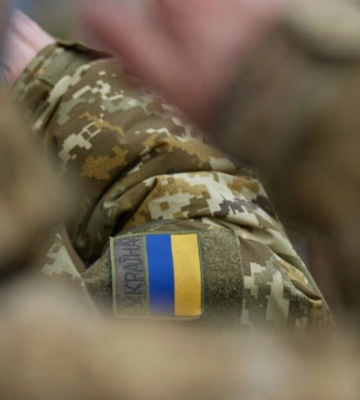 Керівниця елітного ресторану накинулась на працівників ТЦК, які прийшли в заклад. Відео