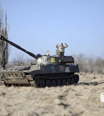 Артилеристи Криворізької 17 танкової бригади показали, як знищують ворога