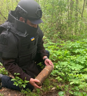 На Дубенщині піротехніки знищили боєприпас часів Другої світової війни