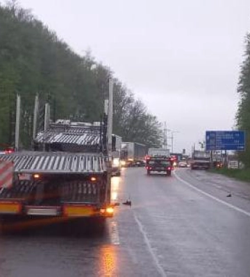 Поблизу Львова вантажівка збила велосипедиста