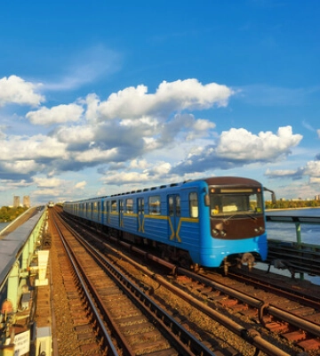 В Киеве снова поднимается вода в Днепре