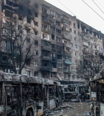 В оккупированном Мариуполе нашли новые массовые захоронения — Google Maps обновил спутниковые снимки