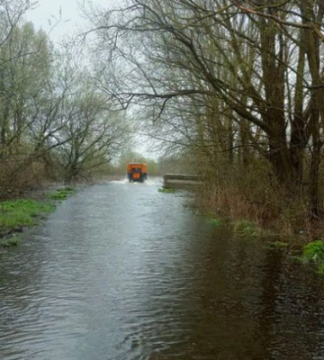 На Волині все ще тримається вода: через підтоплення полів неможливо почати посівну