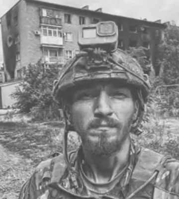 Мати загиблого під Бахмутом Героя зі Львівщини передала 4 дрони підрозділу сина