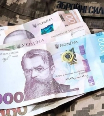 У Луцькій громаді військовослужбовцям-контрактникам виплатять по 5 тисяч гривень
