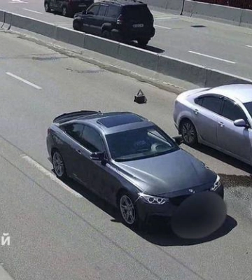 У Дніпрі на Новому Мосту зіштовхнулися Skoda та Mazda (Відео)