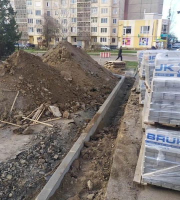 Неможливо дійти пішки: лучани просять зробити заїзд на Кравчука